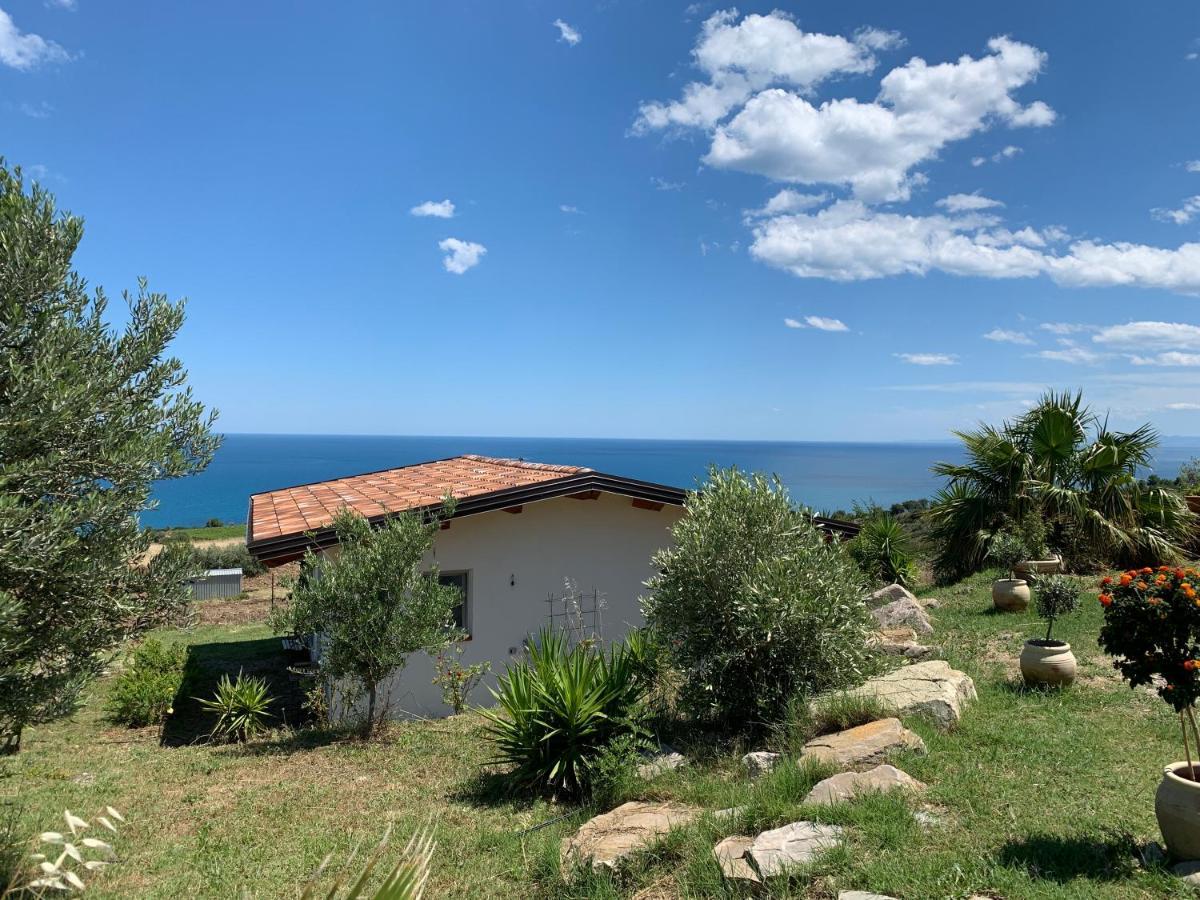 B&B Villa Sveva Rocca Imperiale Kültér fotó