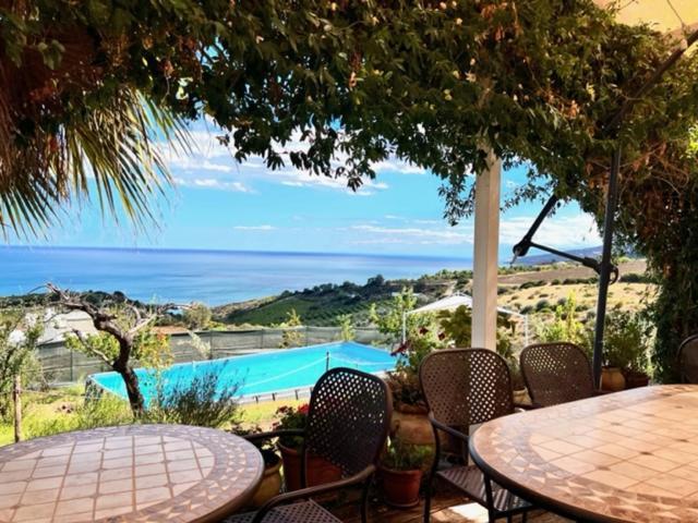 B&B Villa Sveva Rocca Imperiale Kültér fotó