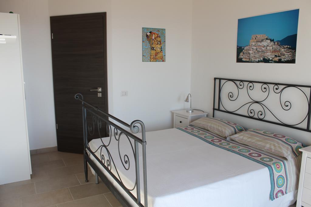 B&B Villa Sveva Rocca Imperiale Kültér fotó
