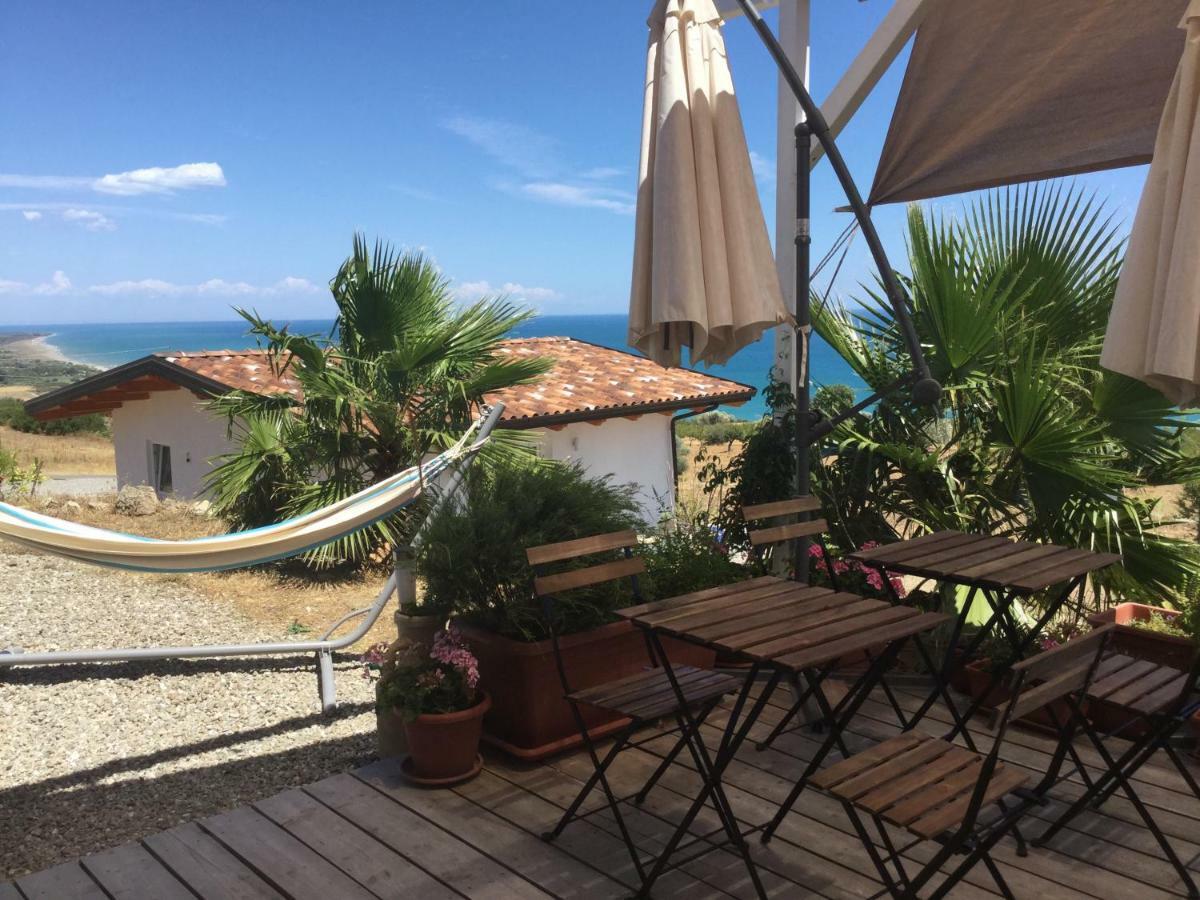 B&B Villa Sveva Rocca Imperiale Kültér fotó