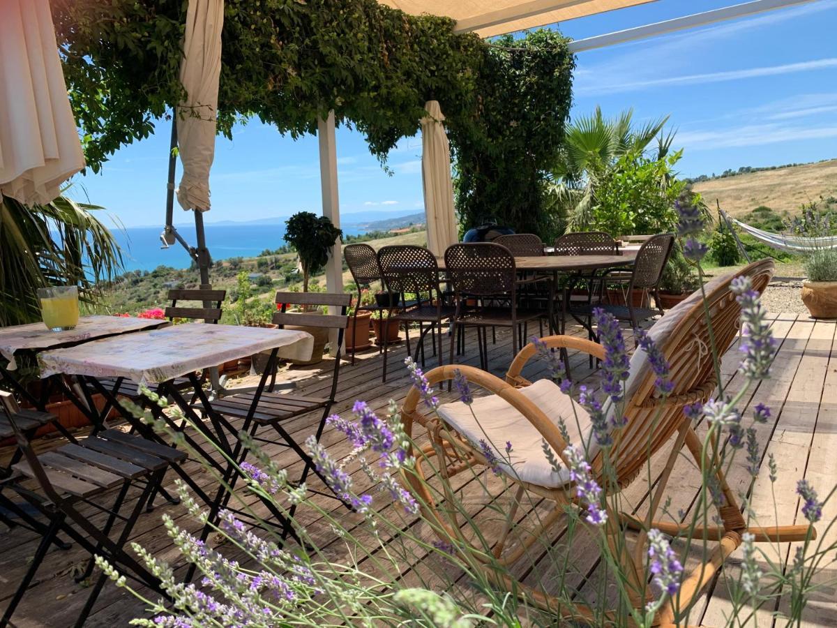 B&B Villa Sveva Rocca Imperiale Kültér fotó