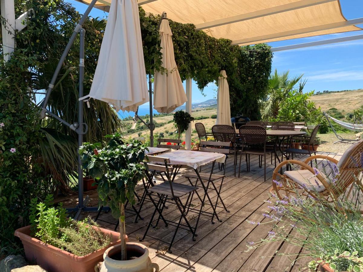 B&B Villa Sveva Rocca Imperiale Kültér fotó