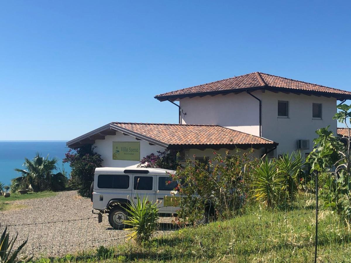 B&B Villa Sveva Rocca Imperiale Kültér fotó