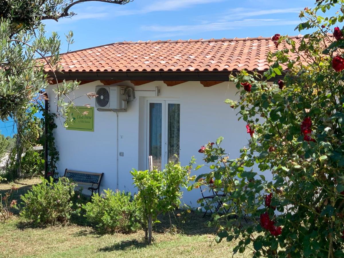B&B Villa Sveva Rocca Imperiale Kültér fotó