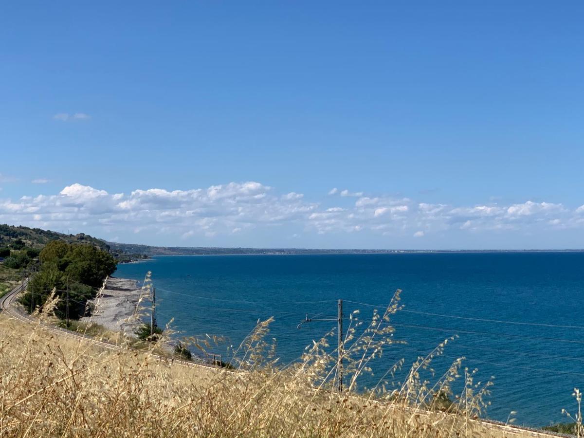 B&B Villa Sveva Rocca Imperiale Kültér fotó